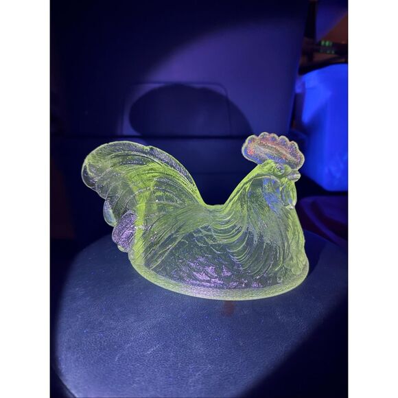 EAPG Antique Glass Challinor Taylor Rooster on Nest Hen on Nest Top Only - Picture 1 of 11